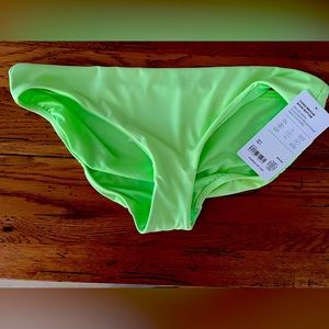 Clean Medium Bikini Bottom Athleta